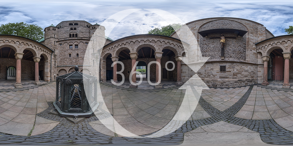 Das Atrium des Essener Doms